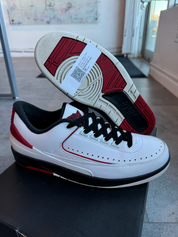 Jordan 2 Retro Low Chicago (2016) (Preowned Size 9)