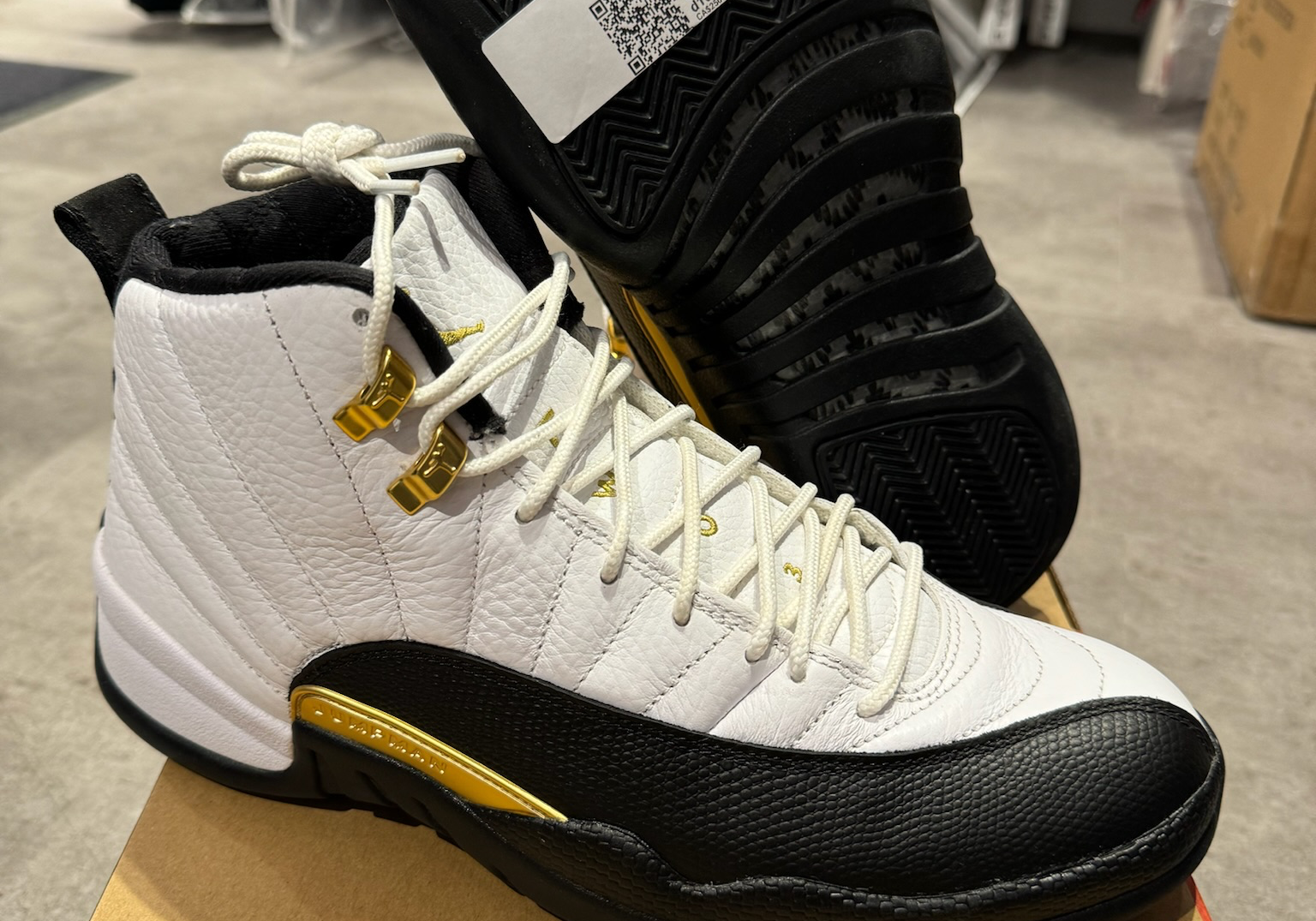 Jordan 12 Retro Royalty Taxi (Preowned Size 10.5)