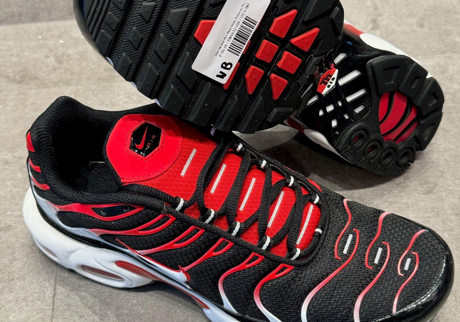 Nike Air Max Plus Black White University Red (Preowned)