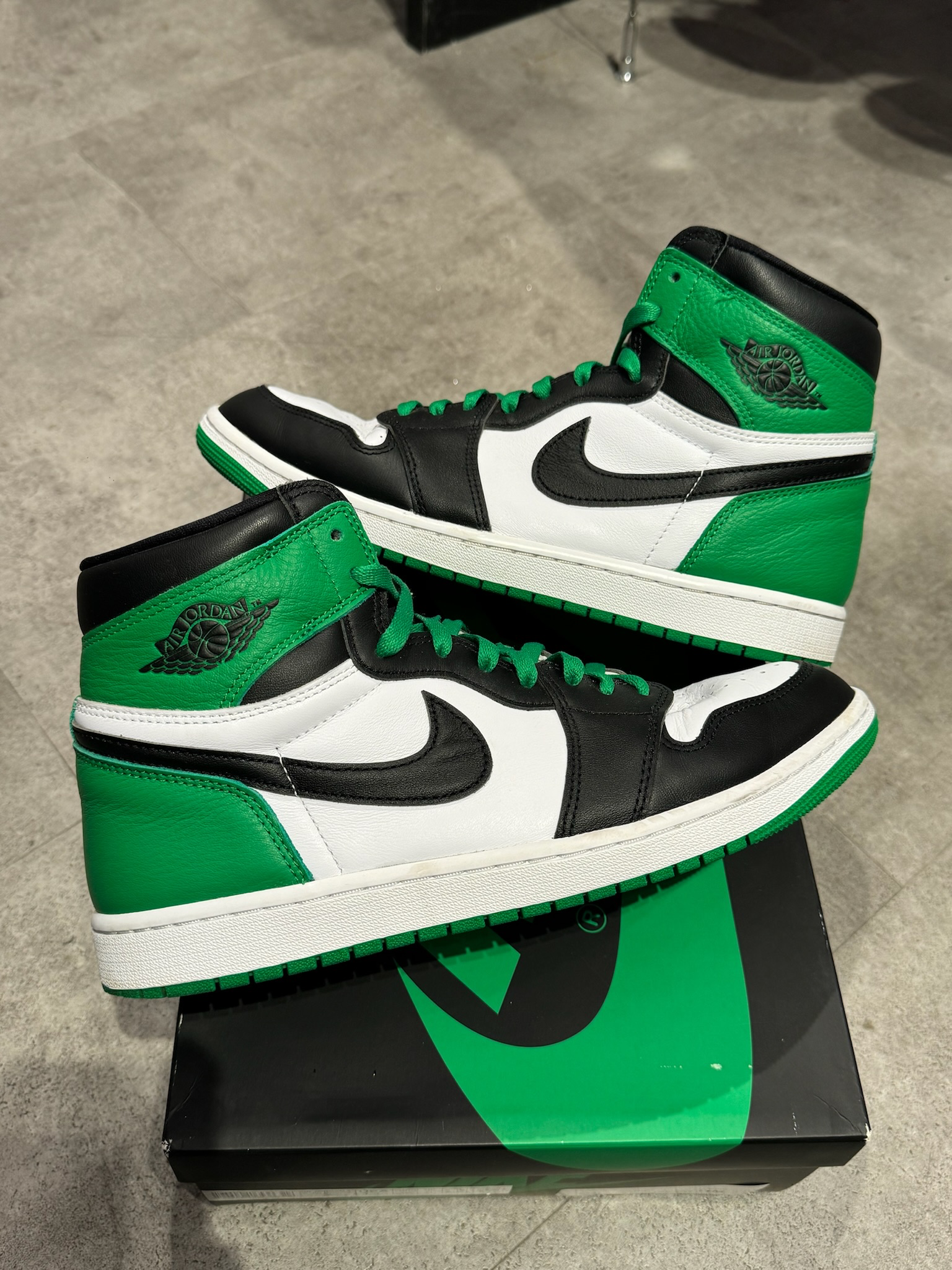 Jordan 1 Retro High Lucky Green (Preowned Size 11)